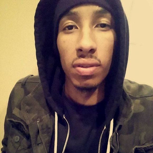 Meet your Posher, Tramel - Picture 1 of 1